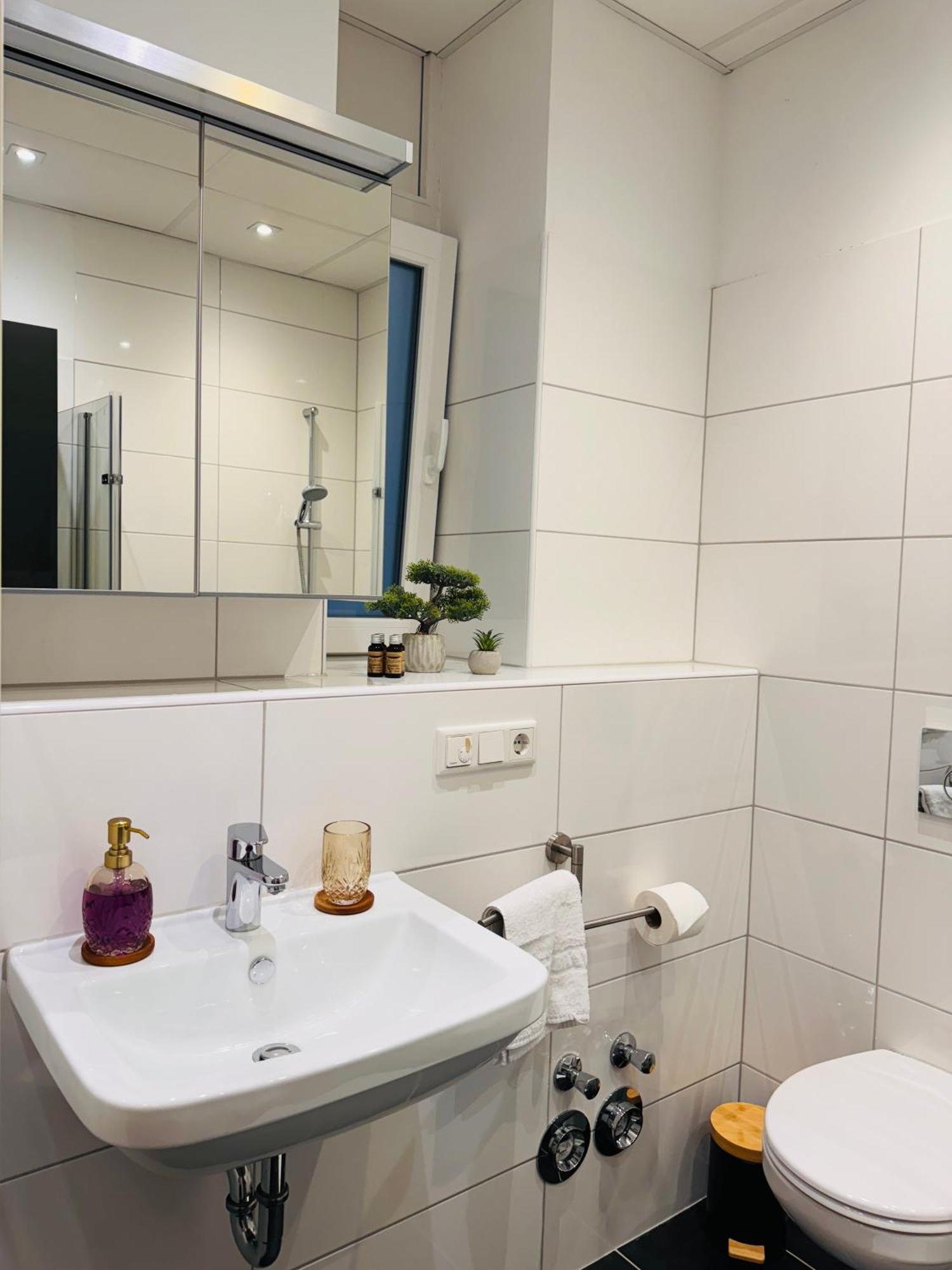 Apartment Klassen - Designer Altbau Mit 2 - Naehe Zentrum Und Rhein *